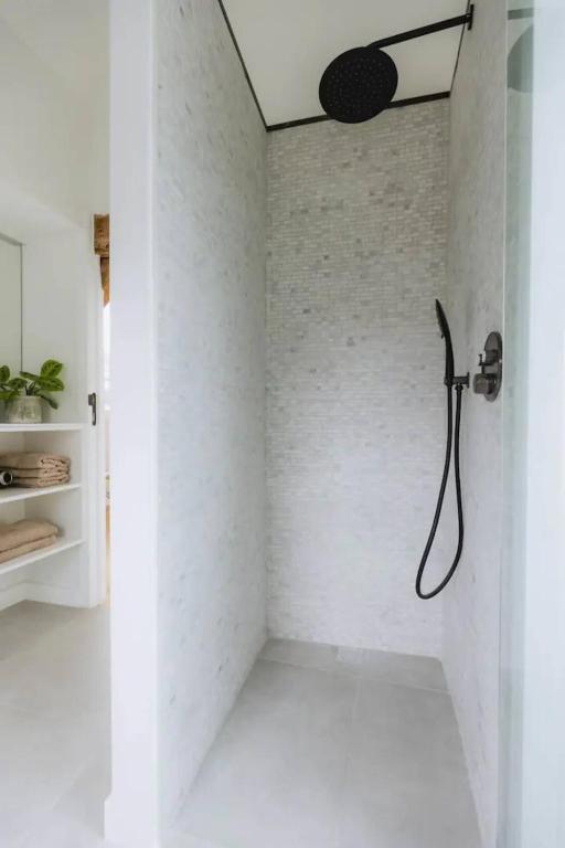 Kozy Home Spacious Luxurious Home 9