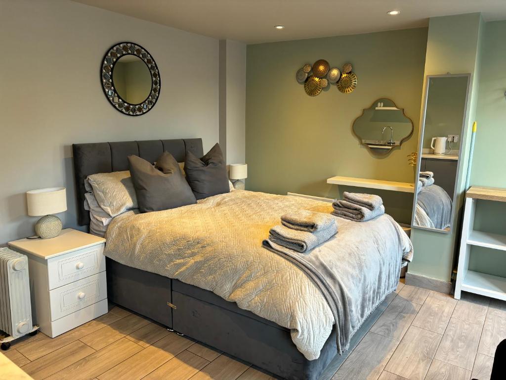 Studio Apartment, Ferndown