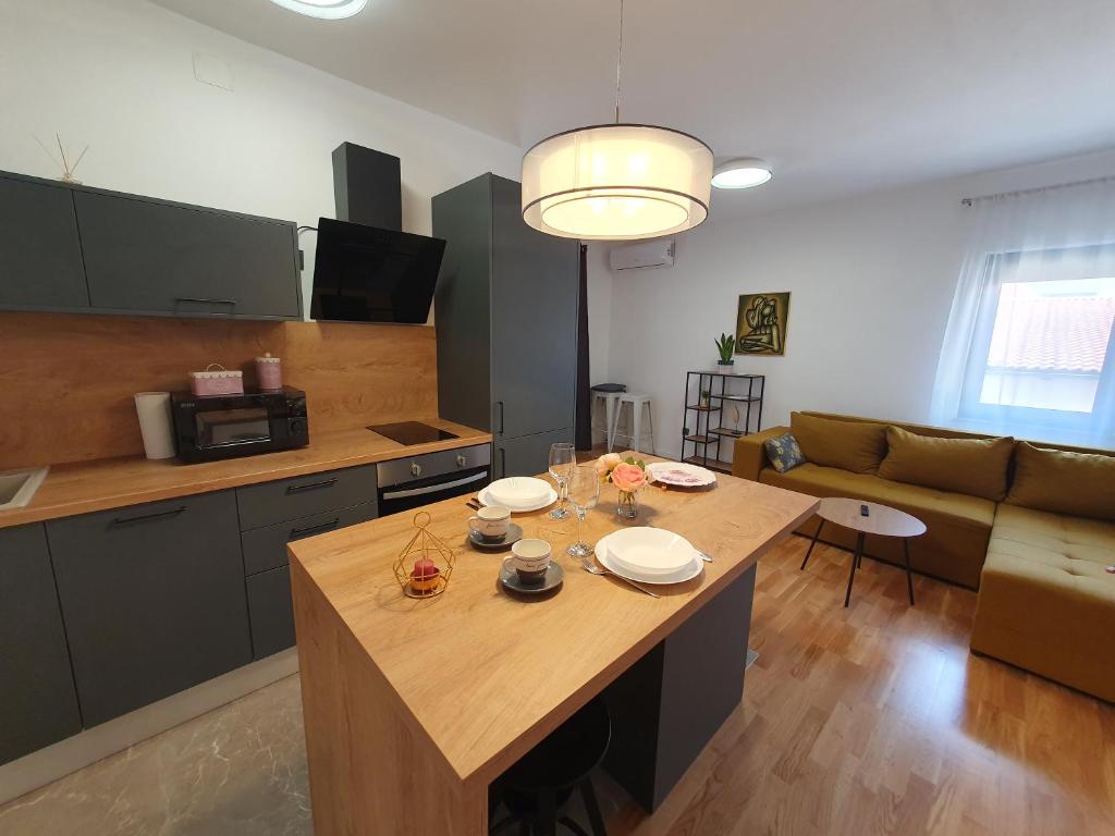 City heaven,self check in, with free parking, Záhřeb