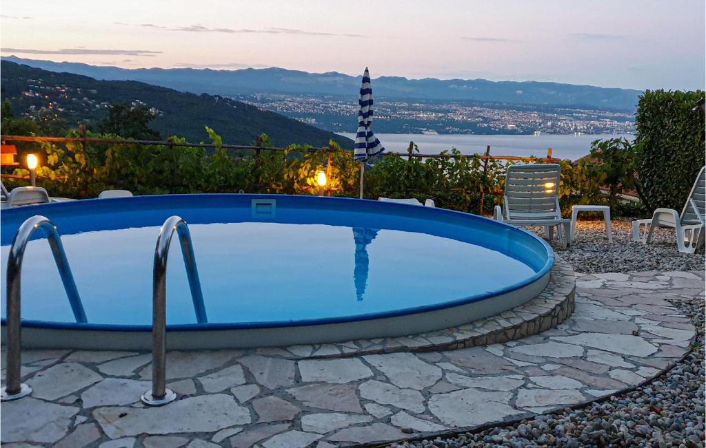 Beautiful Home In Lovran With Wifi, Lovran (Laurana)