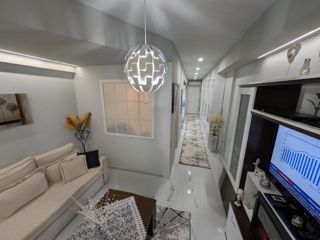 EV Apartment with free parking place, Volos