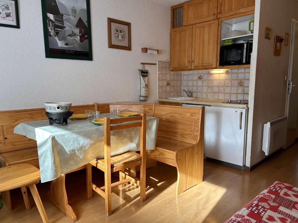 Studio à Risoul 1850, 4 couchages, proche pistes - 3
