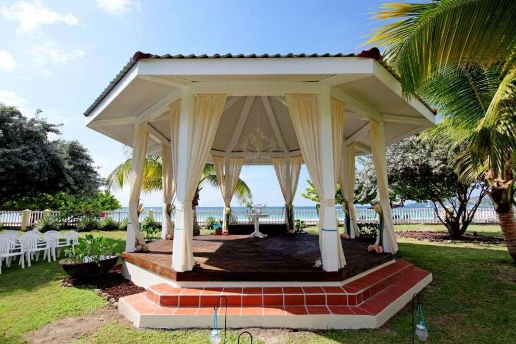 Radisson Grenada Beach Resort — Grand Anse Beach