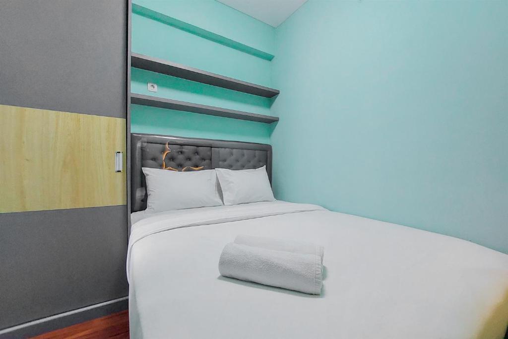 Nice and Simply Look 2BR at Serpong Garden Apartment By Travelio, Tangerang