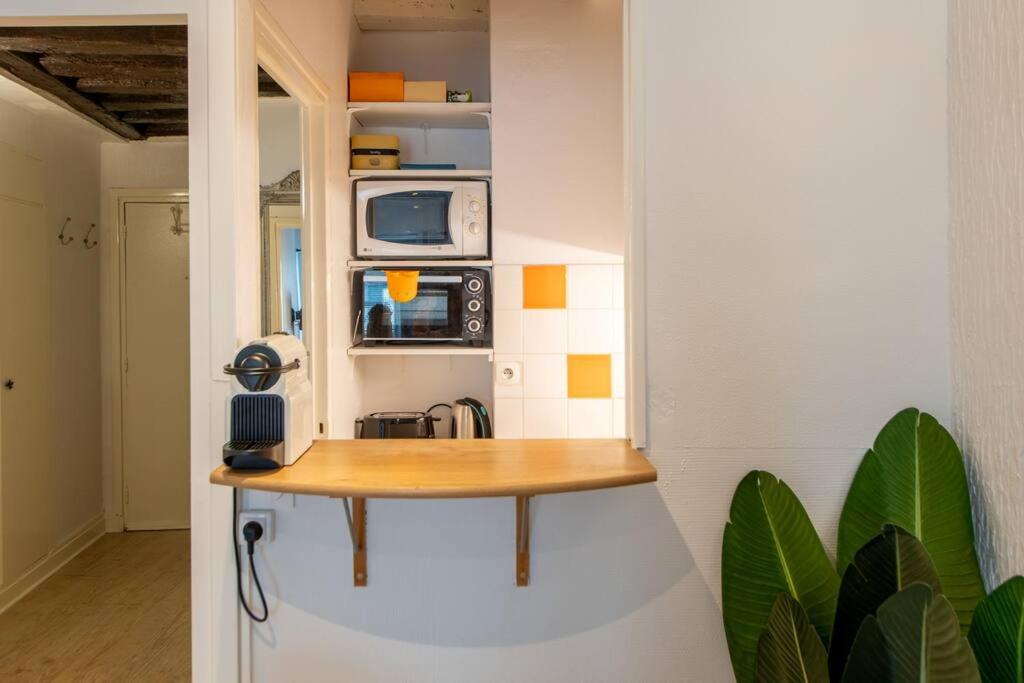 Beautiful studio on the most prestigious street Saint-Honore - Near Louvre, amazing location! - 3