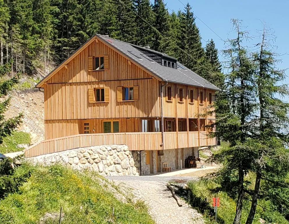 Mozirska koča, hotel v destinaci Mozirje