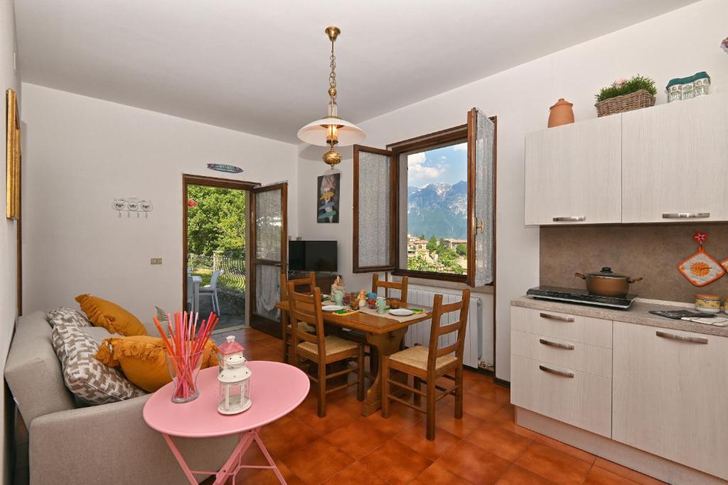 Lina's Home by Theater Home - 3