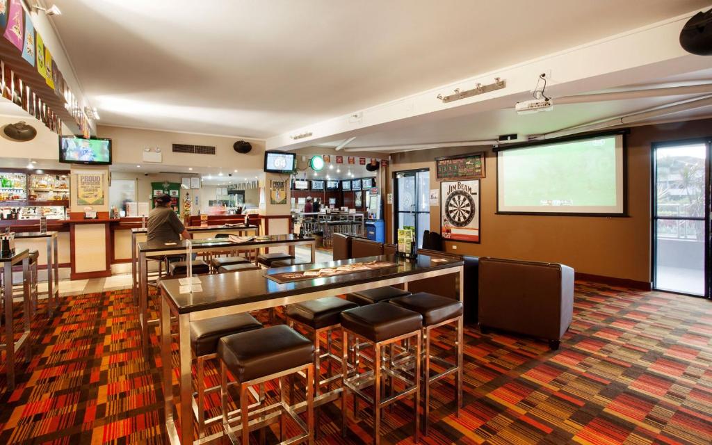 Bar/ Salón