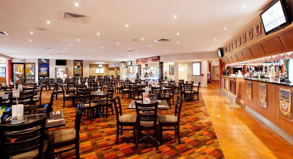 Bar/ Salón
