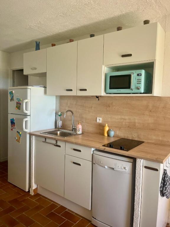 Les Issambres, appt accès direct plage sable, idéal 4 pers, vue mer, Clim - 3