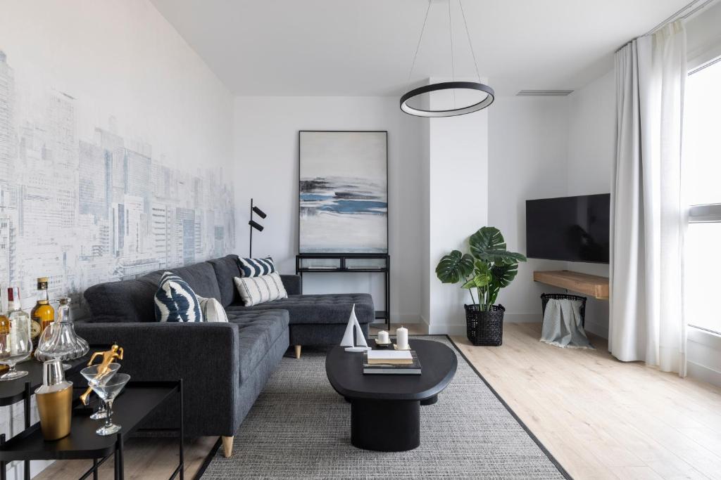 Malaga Urban Sky 3 bed apartment 22K, Málaga
