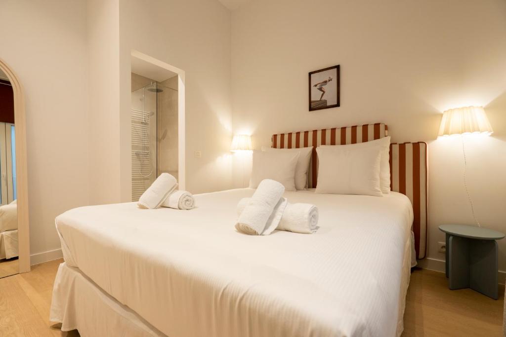 SHWAY - The Captain's View, Antverpy