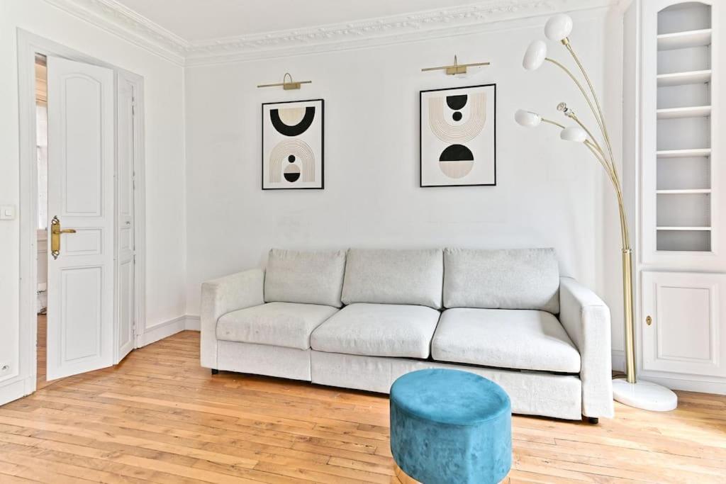 Appartement Haussmannien lumineux et central- II - 5