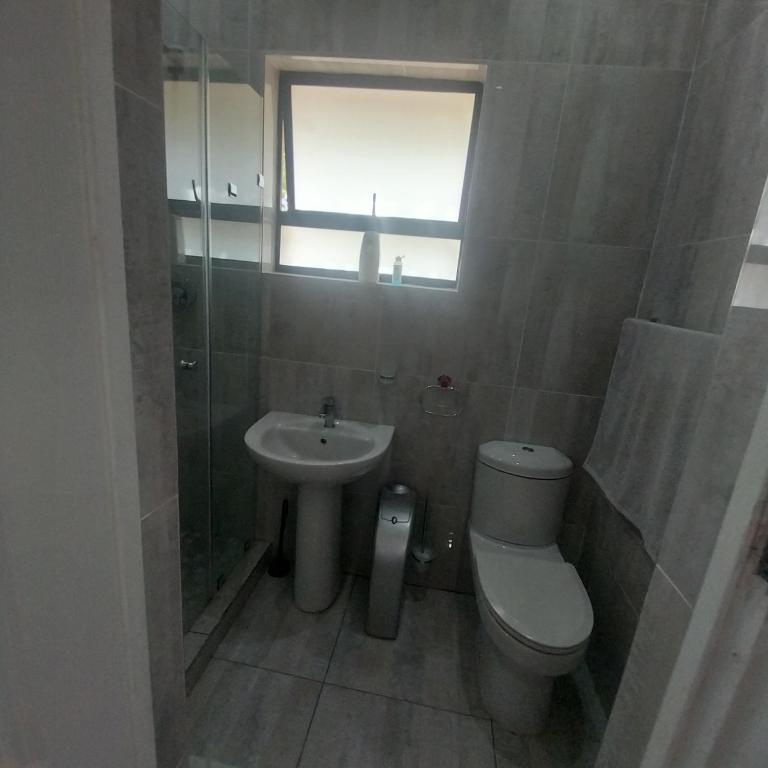 Mia's Accomidation, Kempton Park