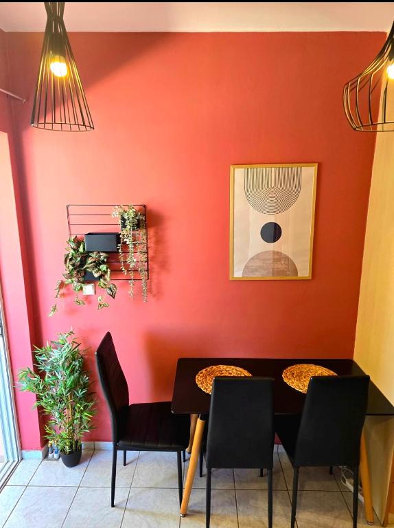 The Red Studio - Castle view, Lamía