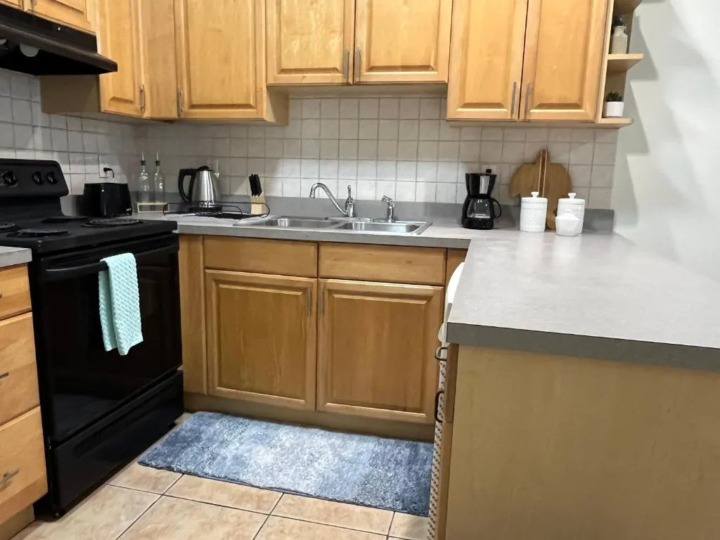 Island Serenity Cottage, Hotel in Freeport