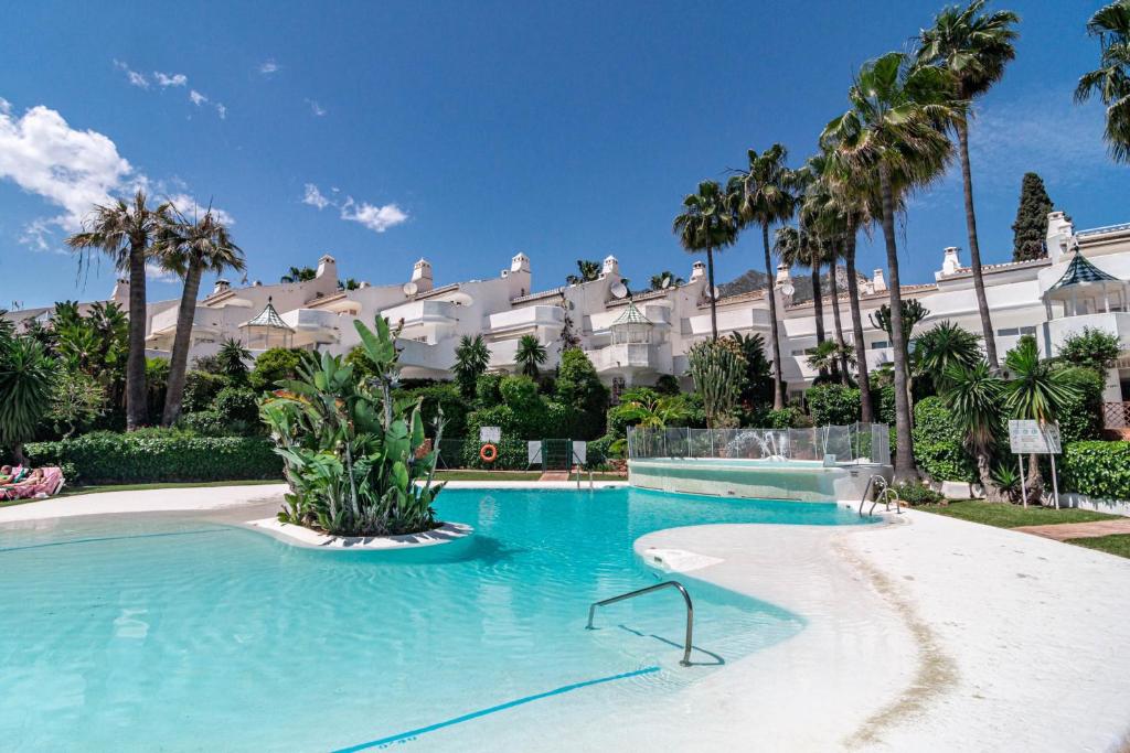 3 Townhouse with private garden in Marbella - 2