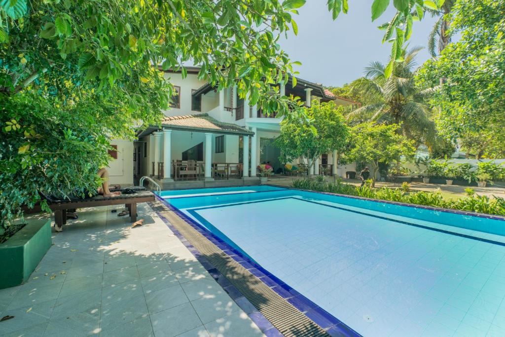 The Calm Of8, Unawatuna