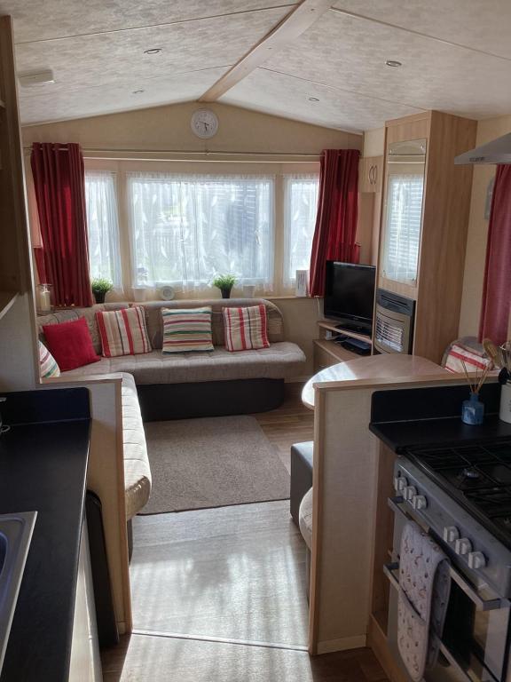 Towyn 155 Golden Gate Rentals photo 2