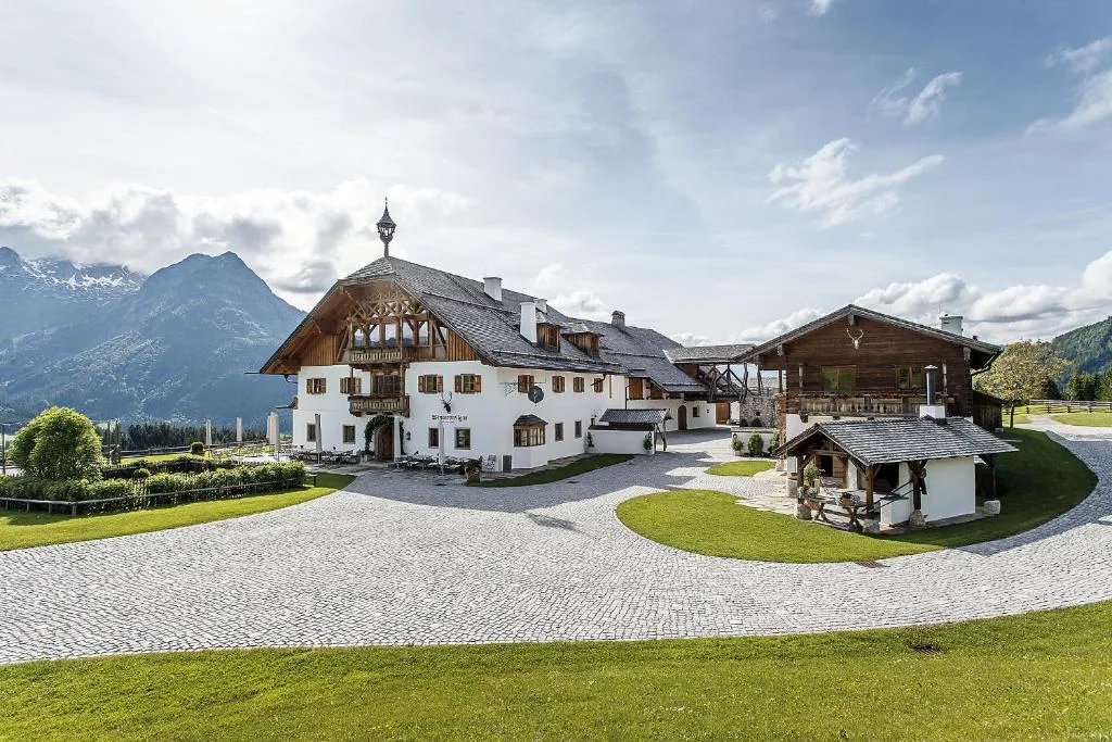 TAUROA Winterstellgut, hotel in Annaberg im Lammertal