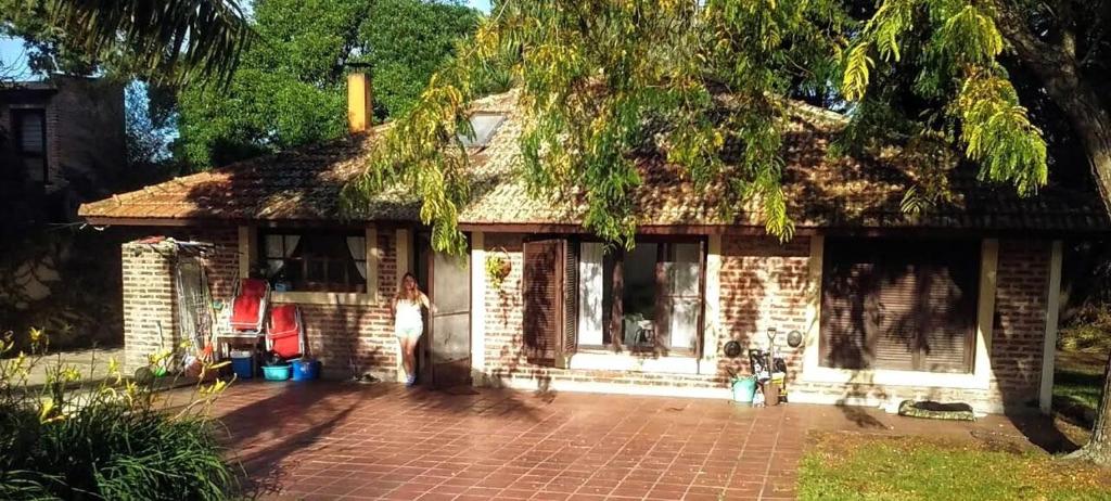Chalet para 8 o 9 personas, pegado al Bosque Peralta Ramos y a 10 cuadras de las mejores playas del sur de Mar del Plata - 5