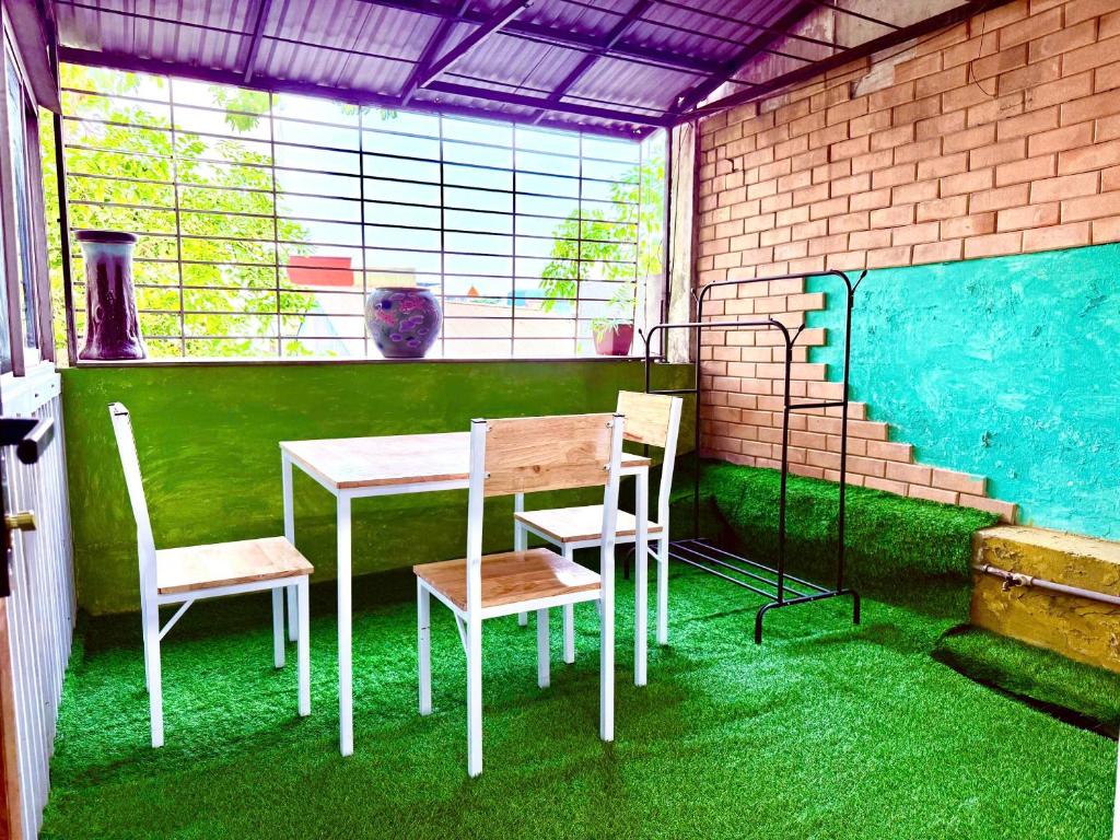 Duplex Kolor Home, Old Quarter