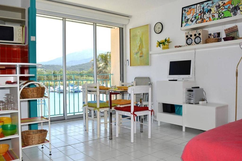 Appartement deux pièces cabine ARGELES SUR MER AR260-214 - 2