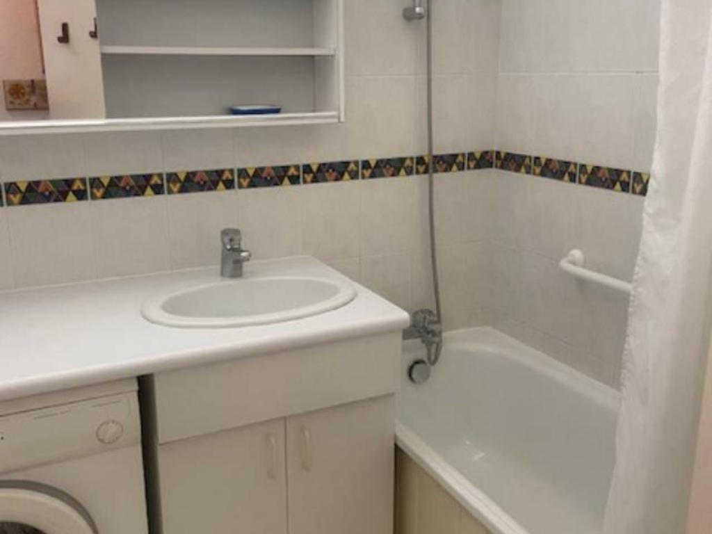 Les Menuires - 2 pièces - 5 pers - Balcon & WiFi - Animaux admis - FR-1-574-69 - 3