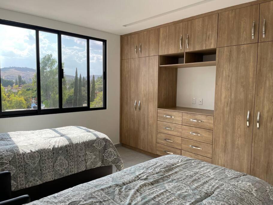 Lovely 3 bedroom condo with rooftop - 4