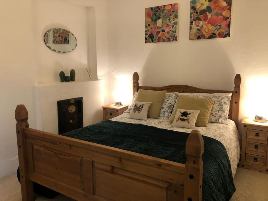 Braunton Breaks - 'The Snug', Braunton