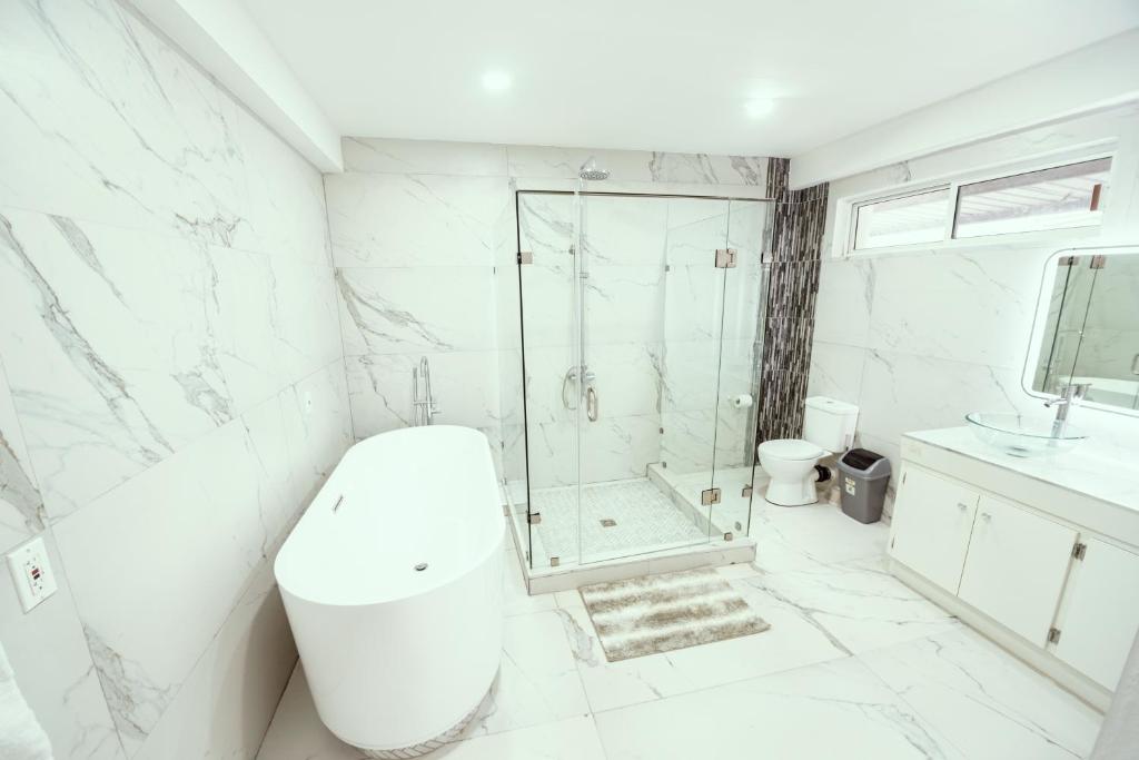 Maximum Beach Hotel, Corozal