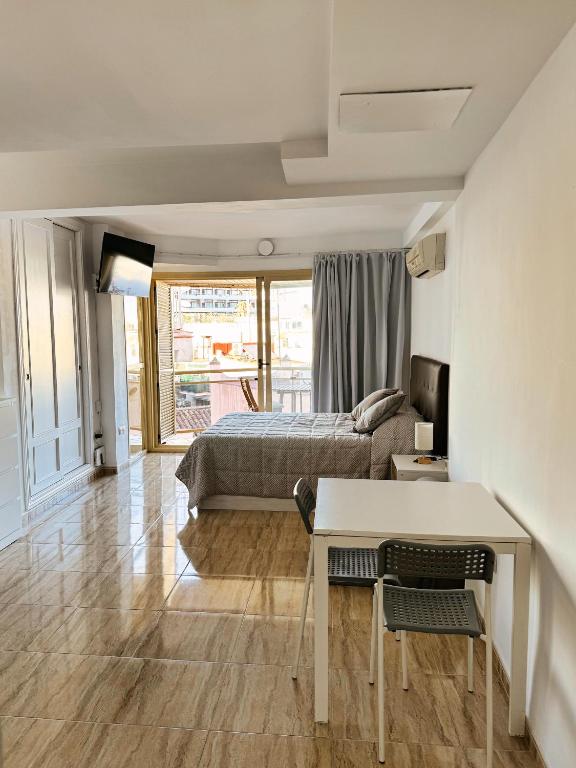 Nogalera Center Apartment with a stunning Terrace - 3