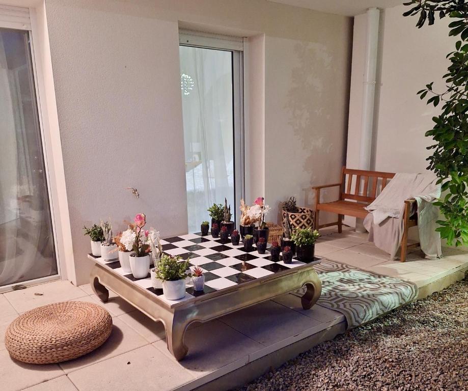 L'échiquier de Béziers - T2 déco soigné - Belle terrasse -Parking - Wifi - 5