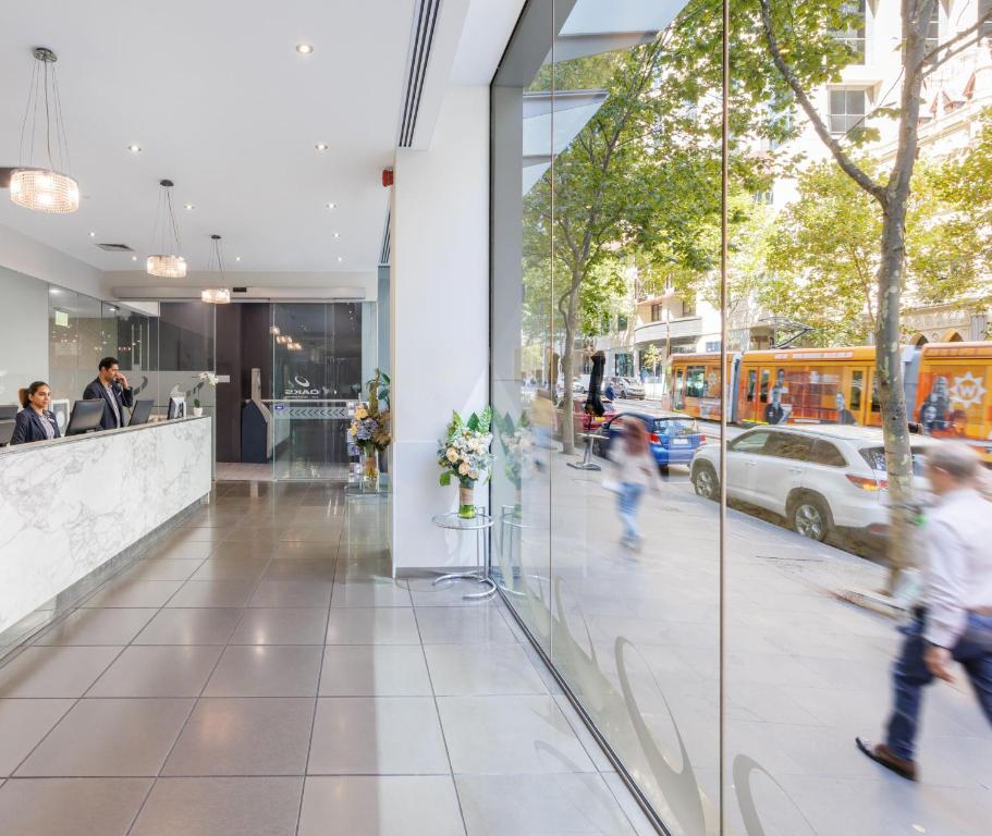 フロント・ロビー