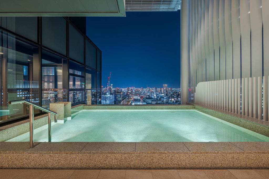 Open air bath