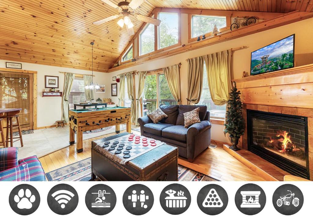 3 Bears One-Level Cabin with Pool Table, Pigeon Forge