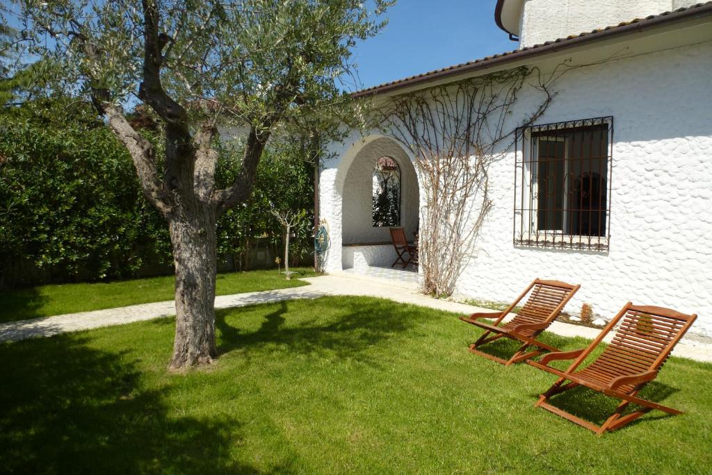 499 - Villetta trilocale nel centro di Marcelli, con giardino, vicino al mare - CLIMATIZZATO, SPIAGGIA INCLUSA - 1