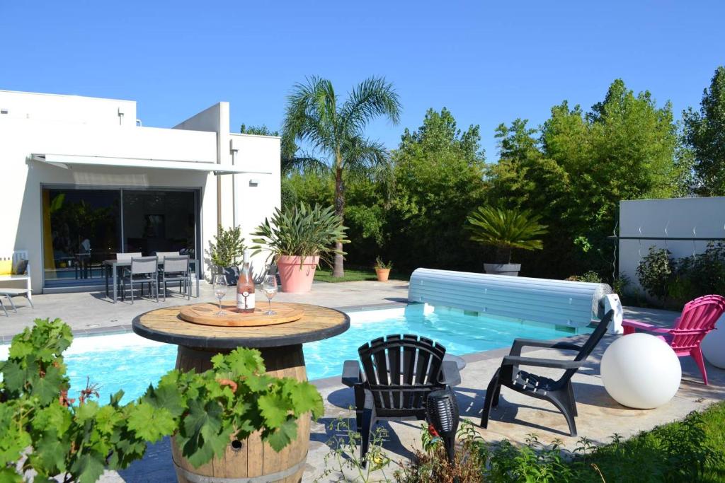 Villa de standing Piscine privée à 15 min des plages 8VB11 - 1