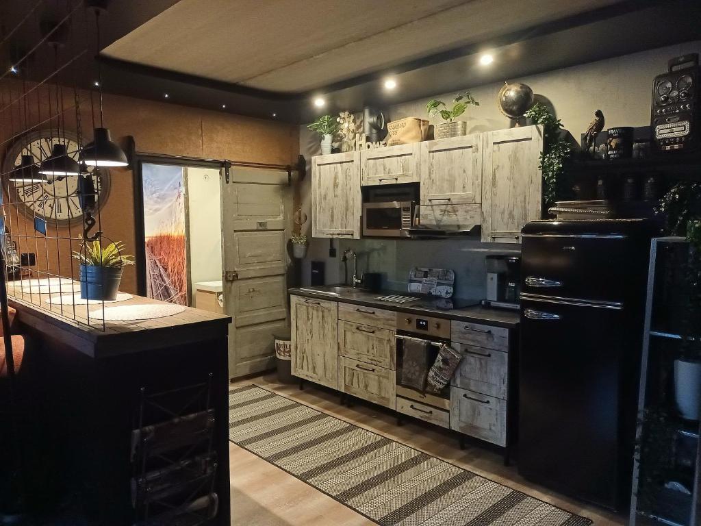 Loft by the lake asunto omakotitalon alakerrassa, Ylöjärvi