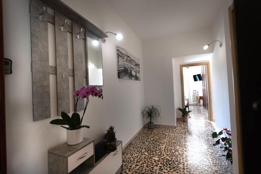 Florence Oasis Puccini & Visarno Apartment - 2