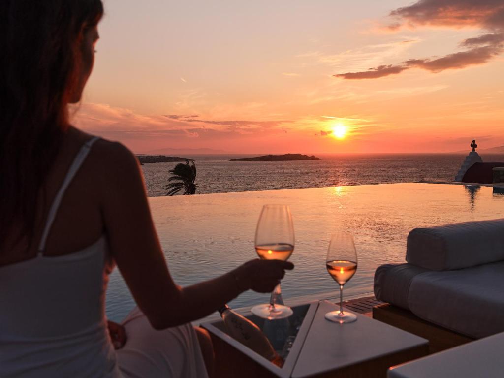 Bill&Coo Mykonos-The Leading Hotels of the World