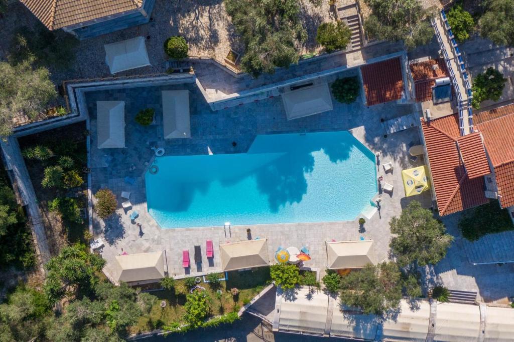 スイミングプール