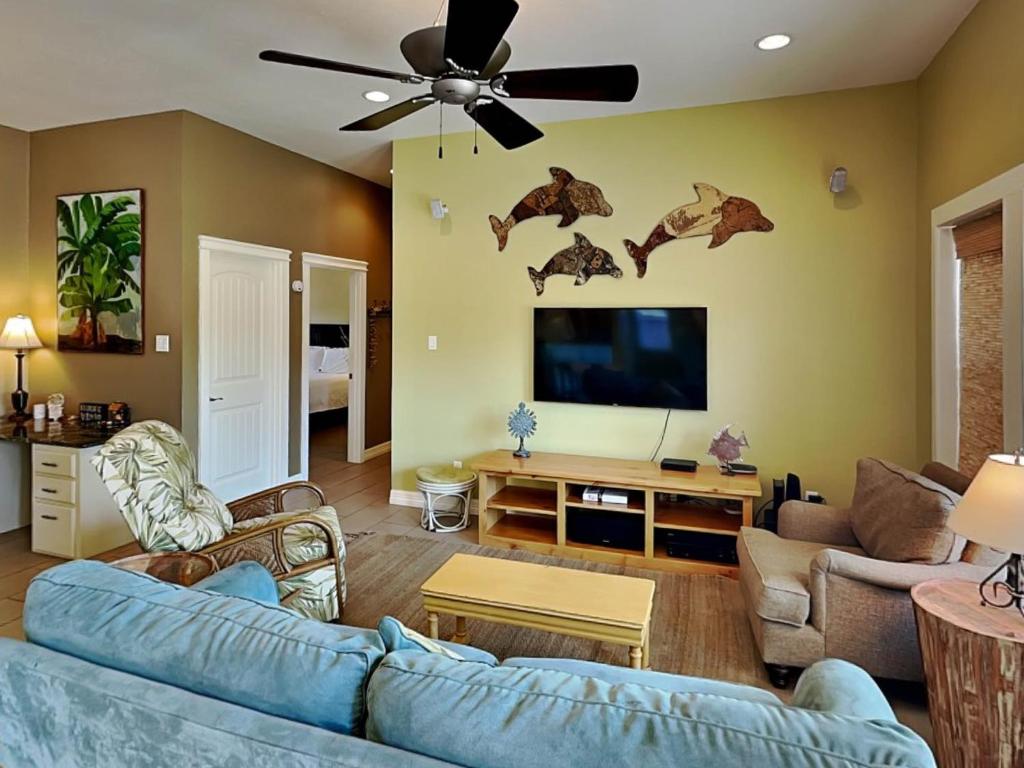 Coastal Cotter, Port Aransas