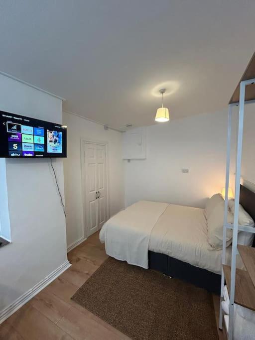 Cosy Gem in Cardiff, Cardiff