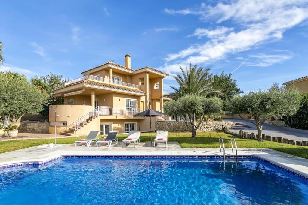 Totally Private Lux Boutique Villa Sleeps 11 - 1