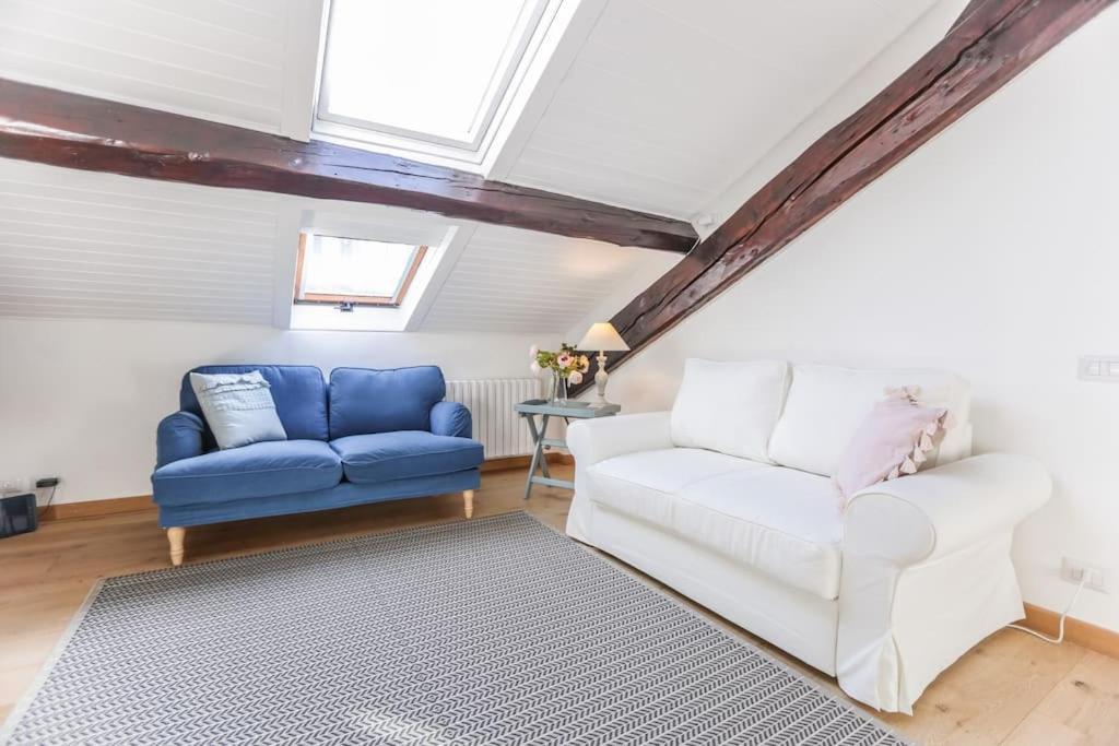 Sunny 2BR Penthouse Near Milano Centrale - 4