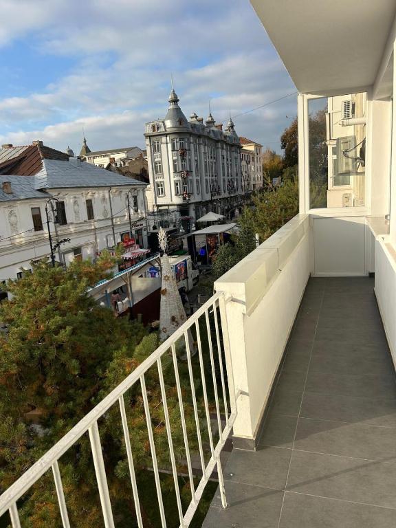 Azure Apartment, Craiova