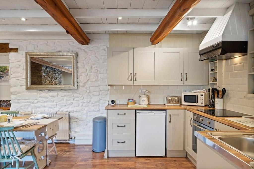 Beautiful Cottage Parking Central Dunster photo 7