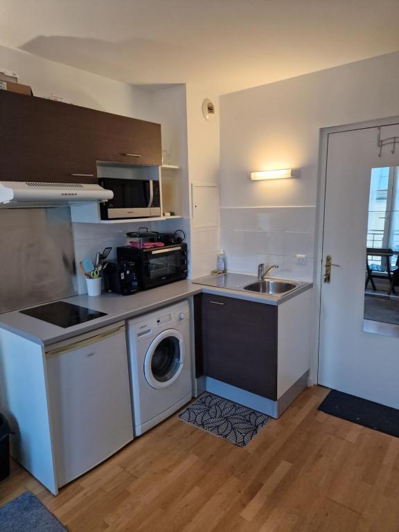 belle appartement au canal de saint martin - 5