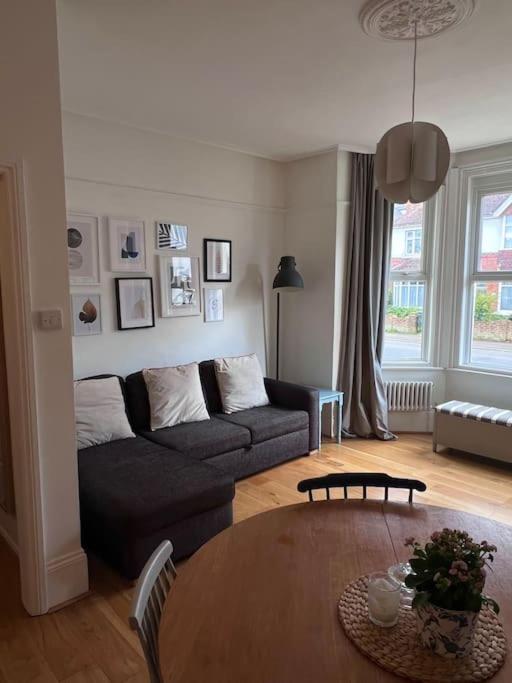 Seashell Apartment - Central location, Kent